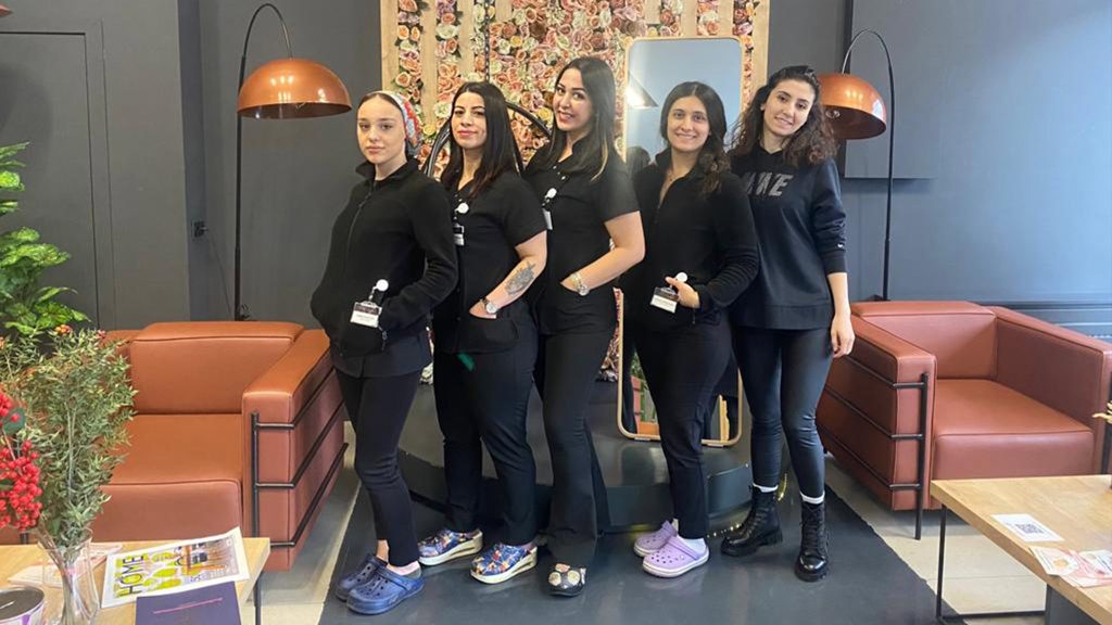 Este La Vie Ekip Pendik