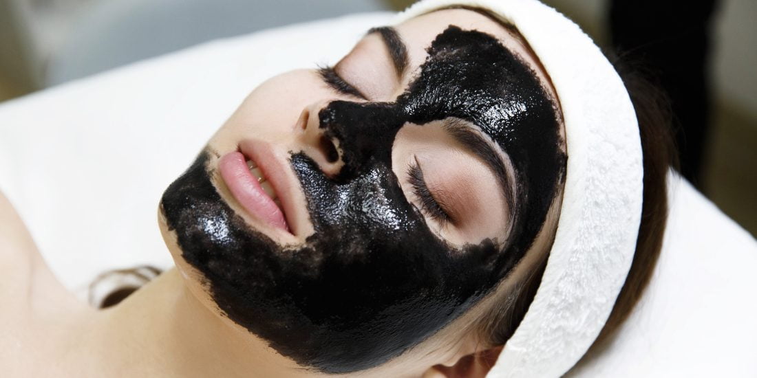 Karbon Peeling Cilt Bakımı